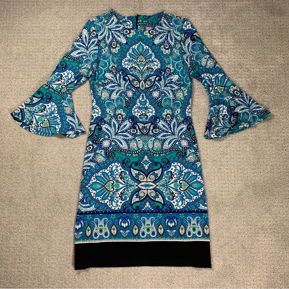 Blue Green White Bell Sleeves Jersey Knee Length Shift Dress, Fits Small 4-6